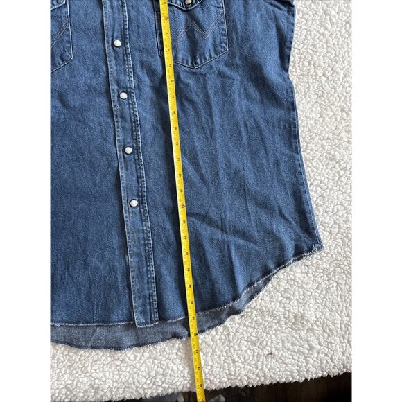 Vintage Wrangler Pearl Snap Button Down. Made In America, 17-35Neck XLong Tails - Picture 8 of 8